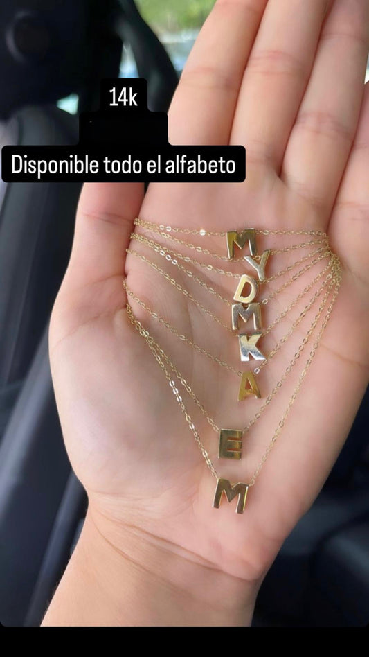 Cadena con letra